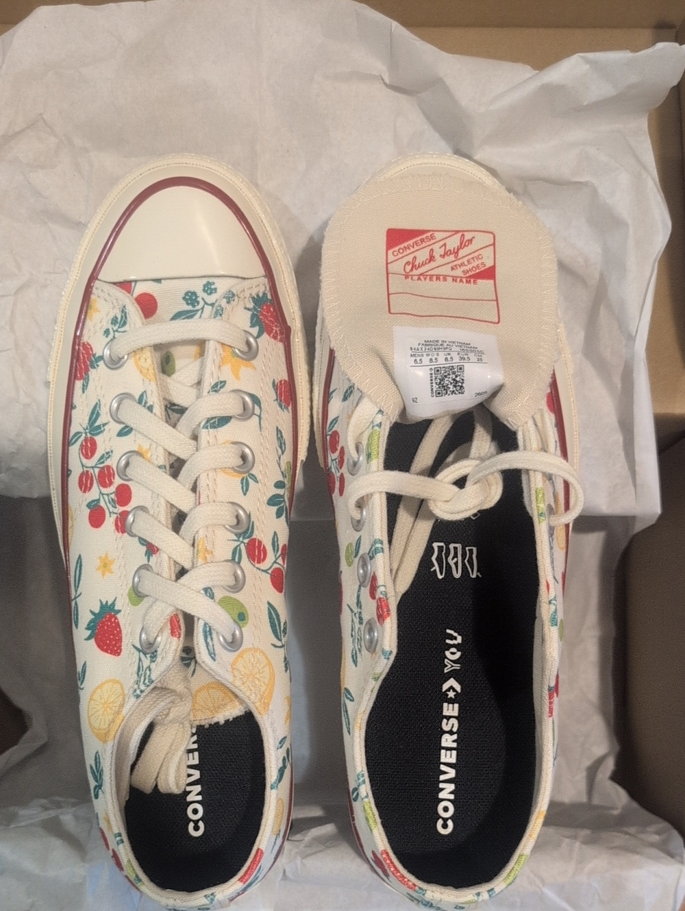 NEW Converse Low-Top Sneakers in White with Fruit Print - Unisex - Picture 3 of 10